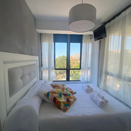 Moderno En Primera Línea De Playa. * Benalmádena